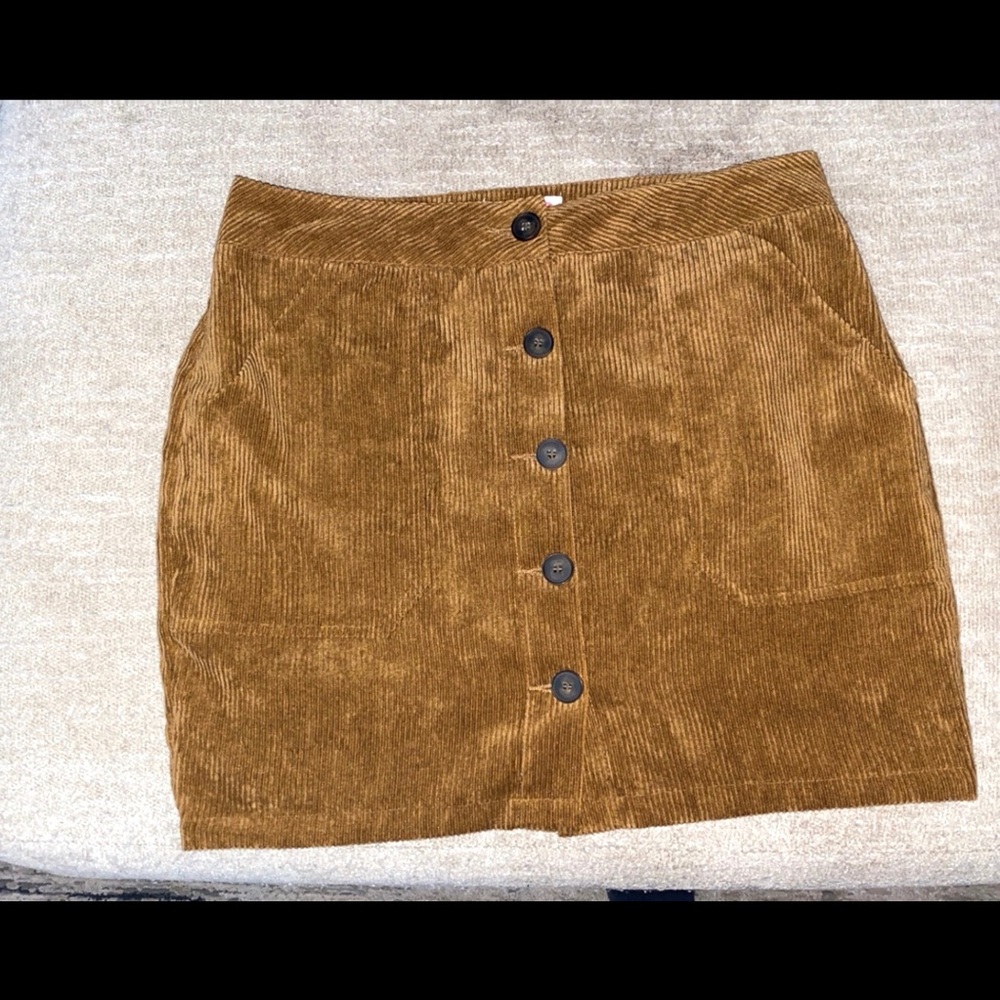Corduroy skirt size large, but fits tight!!!!!!